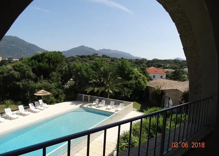 Holiday home Les Voutes *